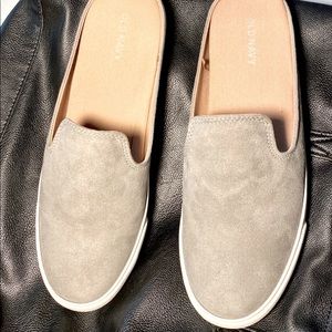 Old Navy -Faux-Suede Mule Slip-one for Woman
